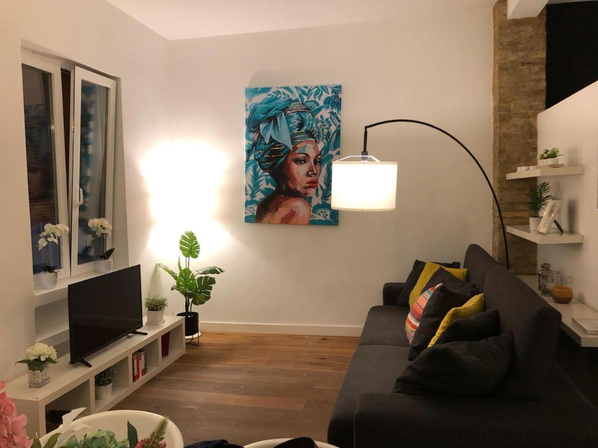 Impresionante Apartamento En Ruzafa Al Lado Del Mercado Valencia Luaran gambar