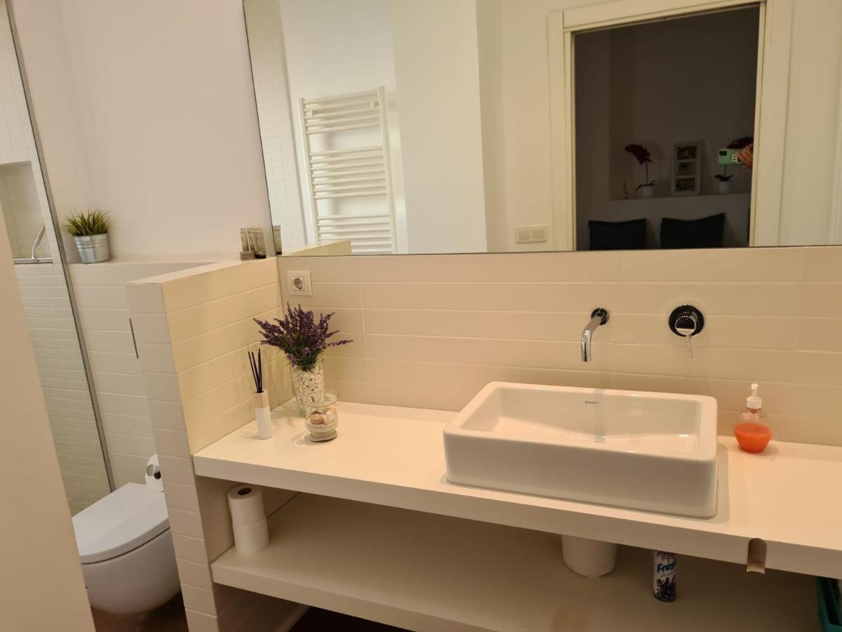 Impresionante Apartamento En Ruzafa Al Lado Del Mercado Valencia Luaran gambar